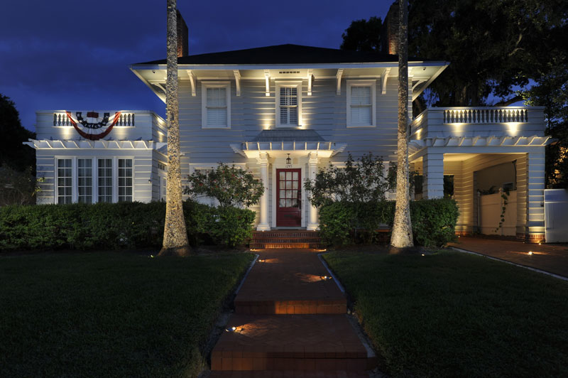 Elegant White LED Uplighting and Path Lighting